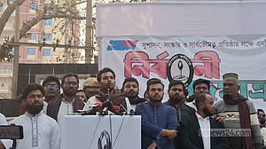 মামা-চাচা ছাড়া চাকরি পেতে চাইলে ‘হ্যাঁ’ ভোট দিন: আসিফ