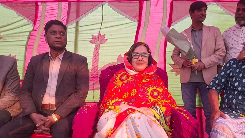 দল থেকে সকাল-বিকাল ফোন করে বলছে মন্ত্রিত্ব দেবে: রুমিন ফারহানা