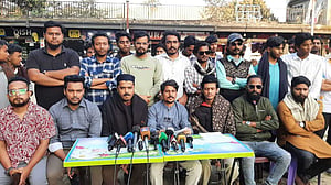 চট্টগ্রামের মেয়র শাহাদাতের পদত্যাগ চায় এনসিপি