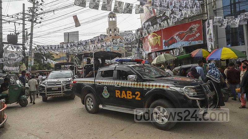 ‘সক্ষমতা বাড়াতে’ র‌্যাব পাচ্ছে ১০০ টহল পিকআপ, ৬০ এসি মাইক্রোবাস