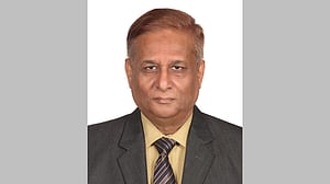 কাফনের কাপড় পাঠিয়ে বিএনপির প্রার্থীকে নির্বাচন থেকে সরে দাঁড়ানোর হুমকি