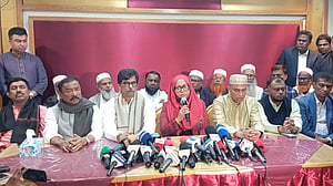 কুমিল্লা-৯: বিএনপির প্রার্থীকে সমর্থন দিয়ে সরে দাঁড়ালেন ‘বিদ্রোহী’ দোলা