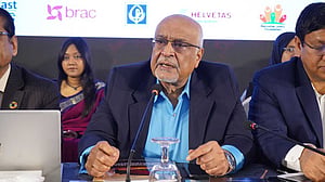 নতুন শক্তির কথা বলে সরকার ‘উগ্র গোষ্ঠীর কাছে জিম্মি’: দেবপ্রিয়