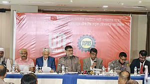 রাজধানীতে বাসে চড়তে হলে কাটতে হবে ই-টিকেট
