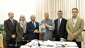 শেষ ৩ নির্বাচনে পুরো জাতিকেই শাস্তি দেওয়া হয়েছে: প্রধান উপদেষ্টা
