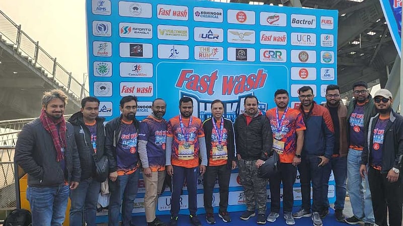 ‘ফাস্ট ওয়াশ ঢাকা ম্যানস হাফ ম্যারাথন' অনুষ্ঠিত
