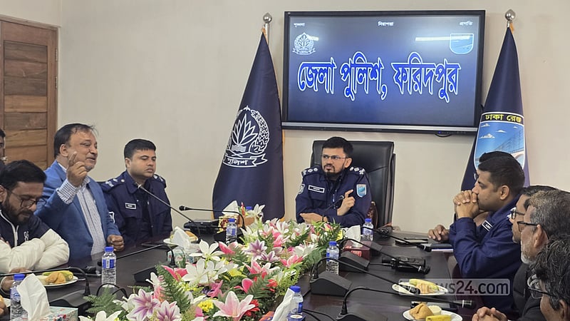 শান্তিপূর্ণ নির্বাচনের জন্য সাংবাদিকদের সহযোগিতা চাইলেন ফরিদপুরের পুলিশ সুপার