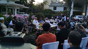 রাউজানে ভোট করতে বিএনপির 'সবুজ সংকেত' পাওয়ার দাবি গিয়াস কাদের চৌধুরীর