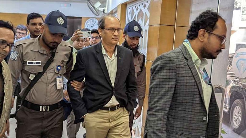 কক্সবাজার বিমানবন্দর প্রকল্পে ‘দুর্নীতি’: বেবিচকের সাবেক প্রধান প্রকৌশলী গ্রেপ্তার