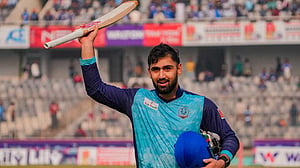 সেঞ্চুরি এবার করেই ফেললেন ইসাখিল