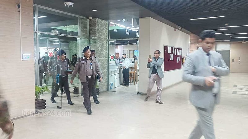 সিইসির সঙ্গে বৈঠকে আইজিপি