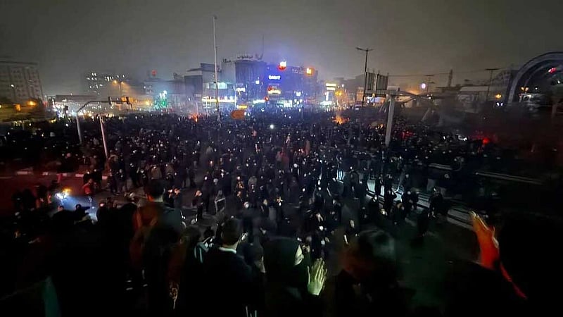 ইরানে যুক্তরাষ্ট্রের হস্তক্ষেপের সম্ভাবনায় ‘উচ্চ সতর্কাবস্থায় ইসরায়েল’