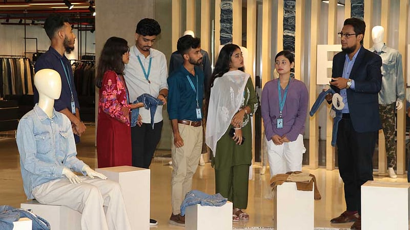 আইএসইউ খুলেছে ‘অ্যাপারেল মার্চেন্ডাইজিং অ্যান্ড ম্যানেজমেন্ট’ বিভাগ