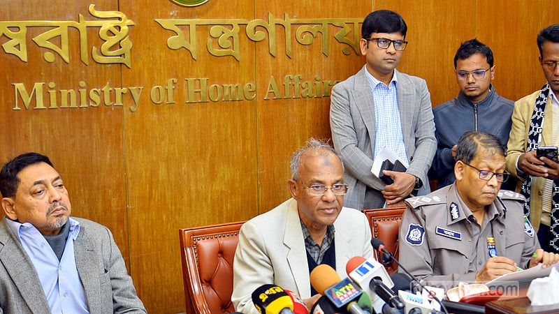 হাদি হত্যার অভিযোগপত্র বুধবার: স্বরাষ্ট্র উপদেষ্টা