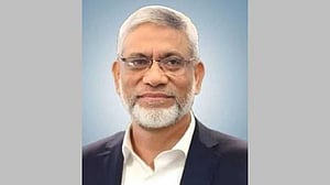 হলফনামা: জনতার দলের প্রধানের সুদান-উগান্ডায় বিনিয়োগ, টাকা কম, স্বর্ণ বেশি