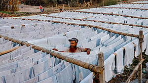 ব্যস্ততা বাড়ছে হাজারীবাগে