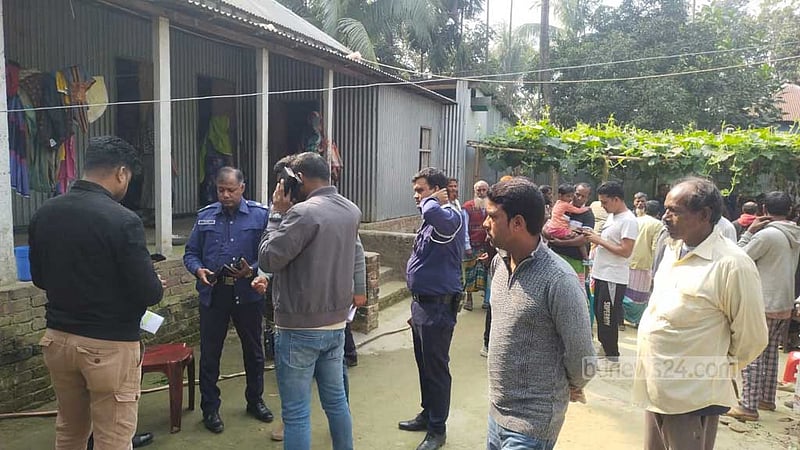 মানিকগঞ্জে ‘চোর সন্দেহে’ দুজনকে পিটিয়ে হত্যা