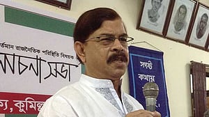 বগুড়া-২: আপিলে টিকে গেলেন মাহমুদুর রহমান মান্না