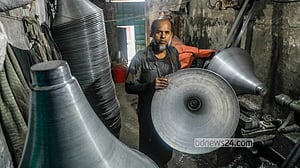 ভোট ঘিরে বেড়েছে মাইকের চাহিদা