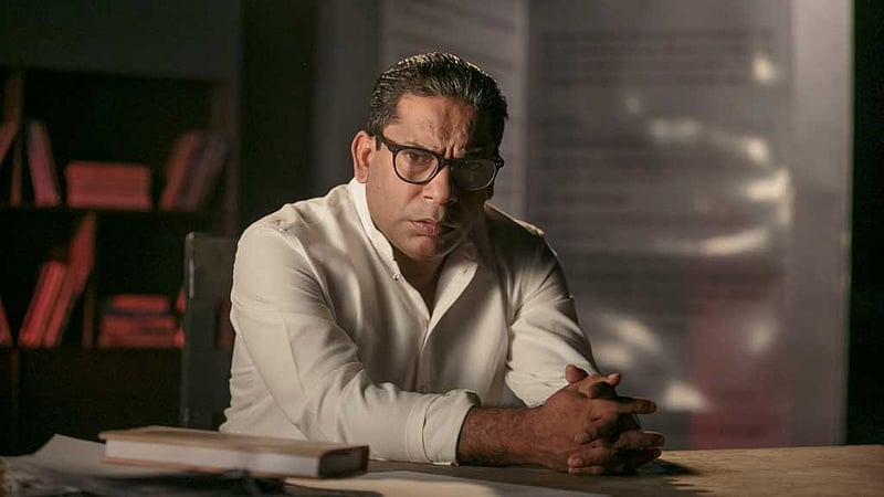 শত পর্ব পেরিয়ে ‘তেল ছাড়া পরোটা’ নাটকে মোশাররফ