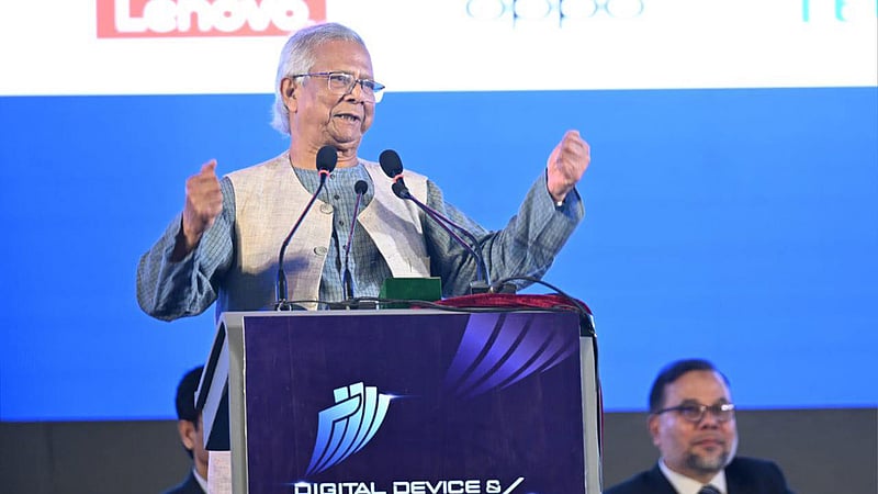 ইন্টারনেট বন্ধের কারণে মহাশক্তিশালী একটা সরকারকে পালাতে হয়েছে: প্রধান উপদেষ্টা