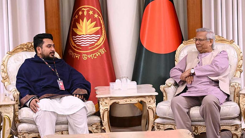 ভোট নিয়ে অভিযোগ-পরামর্শ তাৎক্ষণিক জানানোর আহ্বান প্রধান উপদেষ্টার