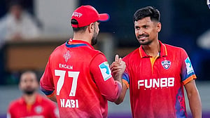 বাদ পড়ে নাবি বললেন, ‘ফিজকে মিস করেছি’