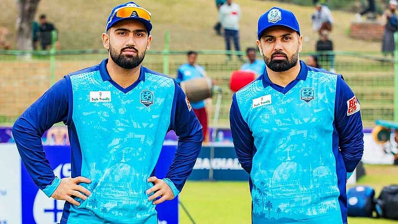 বিপিএলের মঞ্চে বাবার সামনে ছেলের ৯২ রানের ইনিংস