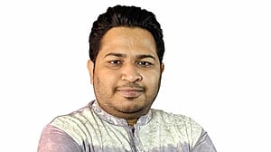 হাতেমকে ‘ফ্যাসিস্টের দোসর’ বলে অবরুদ্ধ এনসিপির এমপি আল আমিন