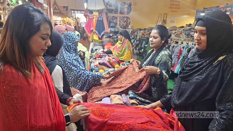 বাণিজ্য মেলায় ৩৯৩ কোটি টাকা বিক্রি, রপ্তানি আদেশ ২২৪ কোটি