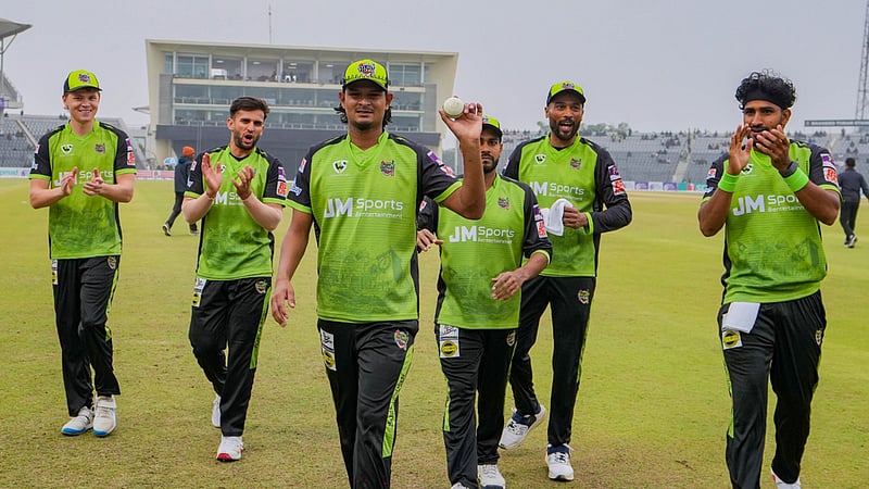 সিলেটের নাসুমের ছোবলে ক্ষতবিক্ষত নোয়াখালী