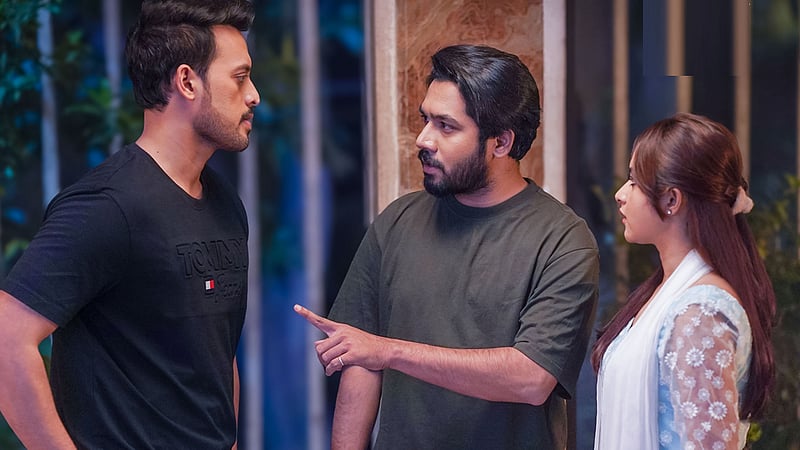 ‘এটা আমাদেরই গল্প’ যে রেকর্ড গড়ল