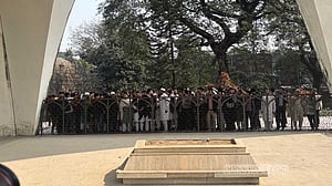 ফজলুল হক-সোহরাওয়ার্দীর মাজার জিয়ারত করে এনসিপির ভোটের প্রচার শুরু