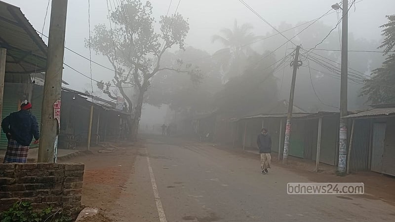 পঞ্চগড়ে তাপমাত্রা নেমেছে ৭ ডিগ্রিতে, শীতে নাকাল জনজীবন