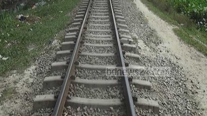 গাইবান্ধায় ট্রেনে কাটা পড়ে নিহত ১