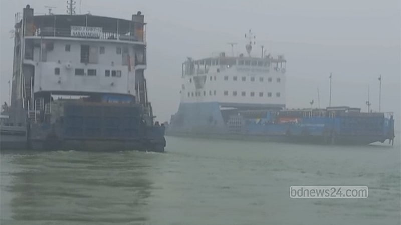 দৌলতদিয়া-পাটুরিয়া নৌপথে ১২ ঘণ্টা পর ফেরি চলাচল শুরু