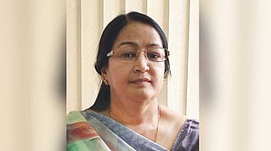 স্কয়ার ফার্মার ১০ লাখ শেয়ার কিনবেন পরিচালক রত্না