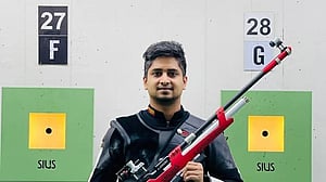 দুই মন্ত্রণালয়ের জিও পেয়ে ভারতে যাচ্ছেন শুটার রবিউল