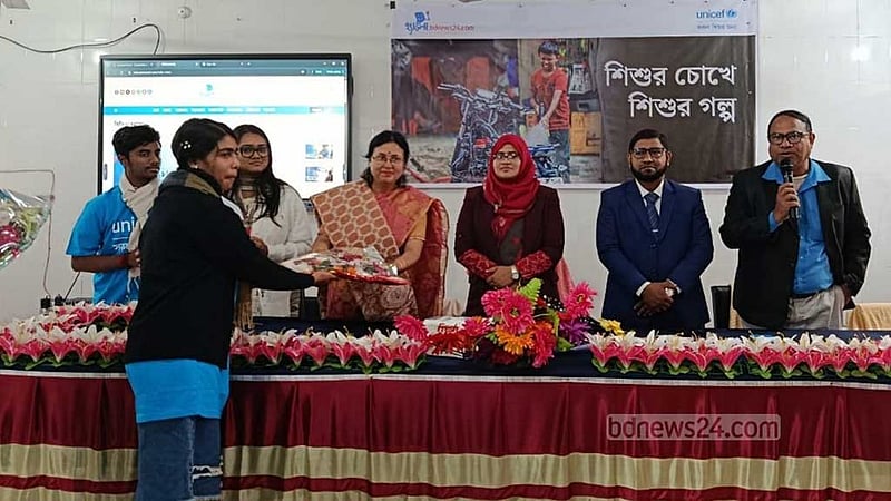 আকাশ ছোঁয়ার স্বপ্ন নিয়ে সাংবাদিকতার পাঠ নিল সাতক্ষীরার শিশুরা