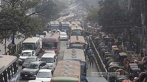 ঢাকার পাঁচ জায়গায় অবরোধে ব্যাপক যানজট