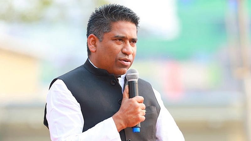 সম্পদের হিসাব না দেওয়ায় সাদিক আবদুল্লাহর বিরুদ্ধে দুদকের মামলা