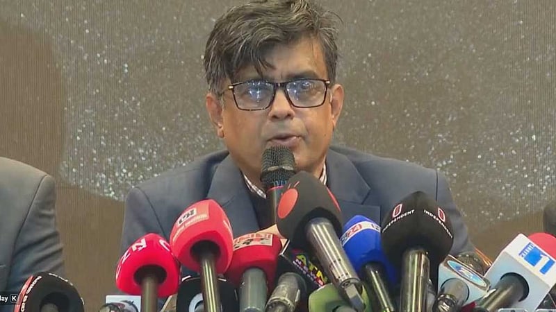 অন্তর্বর্তী সরকারই ‘হ্যাঁ’ ভোটের জন্য প্রচার চালাবে