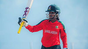 শারমিনের ঝড়ো ফিফটি, নাহিদার চার উইকেটে জয়ে শুরু বাংলাদেশের