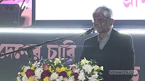 ‘হ্যাঁ’ ভোট সমর্থন করে নিজেদের শক্তিশালী করুণ: অর্থ উপদেষ্টা