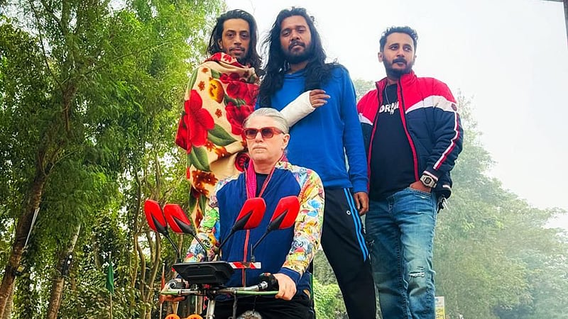 ‘মহাশ্মশান’ নিয়ে এল ‘সোনার বাংলা সার্কাস’