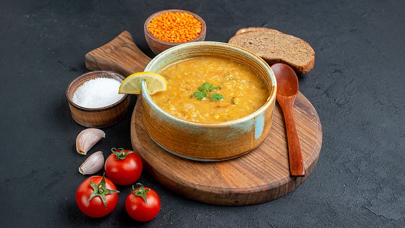 শীতের উষ্ণ খাবার স্যুপের স্বাদ বাড়ানোর কৌশল