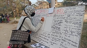 শাকসুতে কী চান? উন্মুক্ত বোর্ডে যা লিখছেন শিক্ষার্থীরা