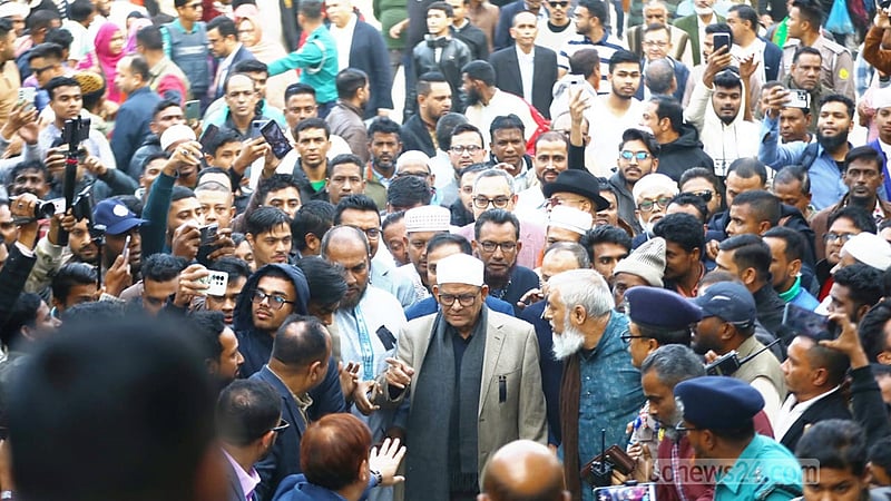 সিলেটে শাহজালালের মাজারে মির্জা ফখরুল