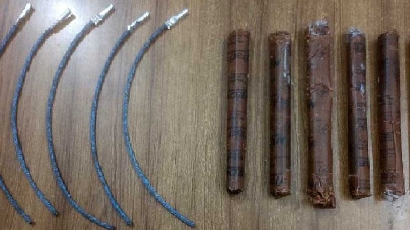 সিলেটে পরিত্যক্ত শৌচাগার থেকে ‘পাওয়ার জেল-ডেটোনেটর’ উদ্ধার