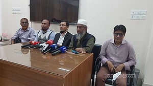 শাকসু: এবার ভোটে দায়িত্ব পালনের কথা বললেন জামায়াতপন্থি শিক্ষকরা